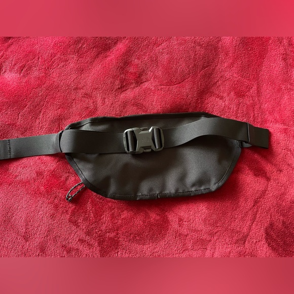 The North Face - Fanny Pack - Picture 9 of 13